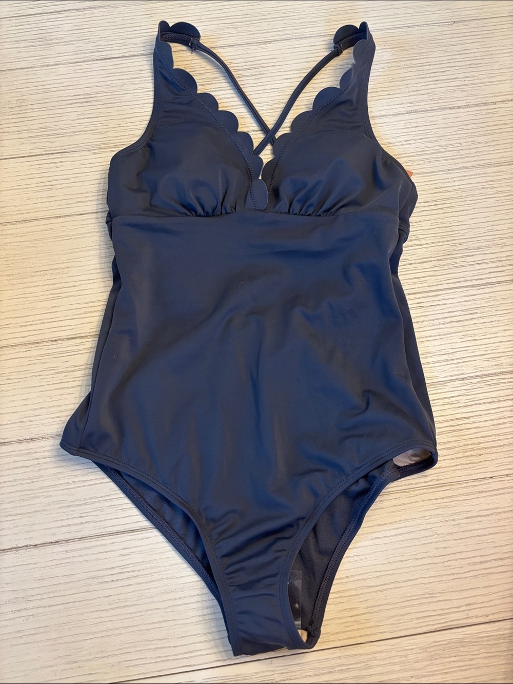 SHADE&Shore Scalloped One-Piece Swimsuit in Grey